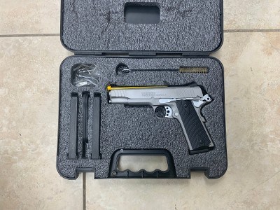 TAURUS 1911 45 ACP .45 ACP - Image 1 of 8