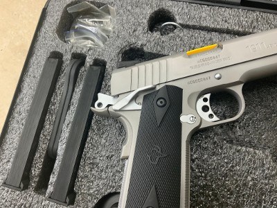 TAURUS 1911 45 ACP .45 ACP - Image 8 of 8