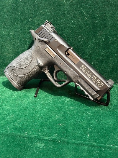SMITH & WESSON M&P 22 COMPACT .22 LR - Image 2 of 2