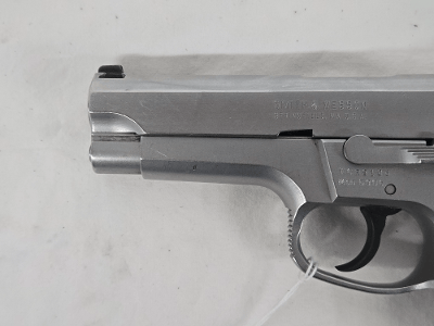 SMITH & WESSON 5906 Stainless w/Magazine 9MM LUGER (9x19 PARA) - Image 3 of 11