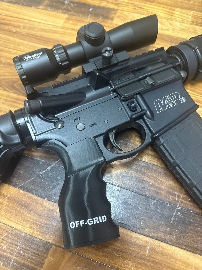 SMITH & WESSON M&P-15 W/Optic 5.56X45MM NATO - Image 3 of 10