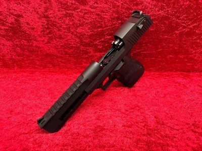 MAGNUM RESEARCH DESERT EAGLE .50 AE - Image 9 of 10