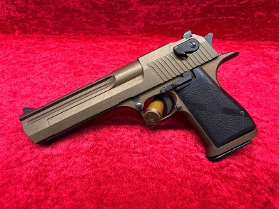MAGNUM RESEARCH DESERT EAGLE .44 MAGNUM - Image 1 of 10