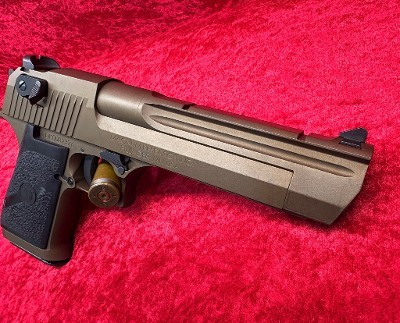 MAGNUM RESEARCH DESERT EAGLE .44 MAGNUM - Image 7 of 10