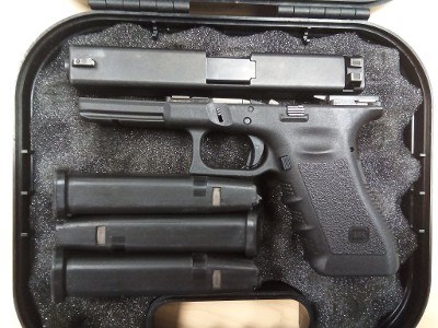 GLOCK G22 GEN 3.40 CALIBER - Image 3 of 4