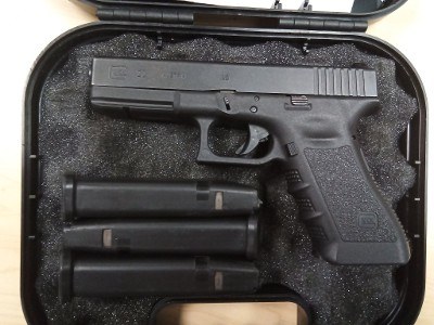 GLOCK G22 GEN 3.40 CALIBER - Image 2 of 4
