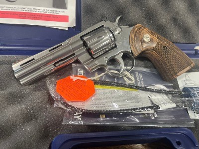 COLT PYTHON STAINLESS 2020 .38 SPECIAL/.357 MAGNUM - Image 6 of 9