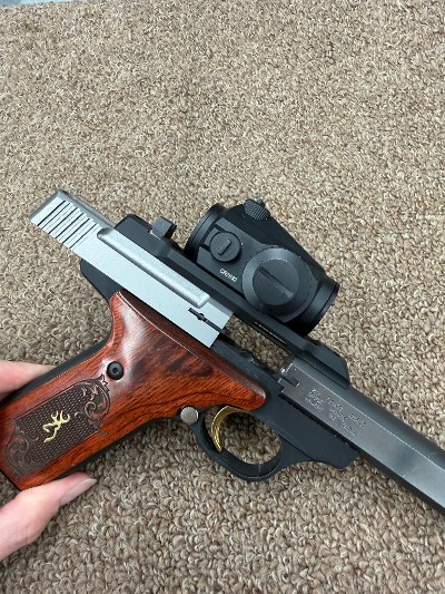 BROWNING Buckmark .22 LR - Image 9 of 9
