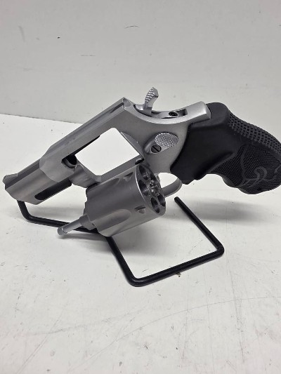 TAURUS 85UL .38 SPL - Image 2 of 6