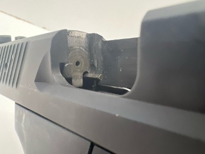 SIG SAUER SP2022 40 Smith & Wesson - Image 4 of 12