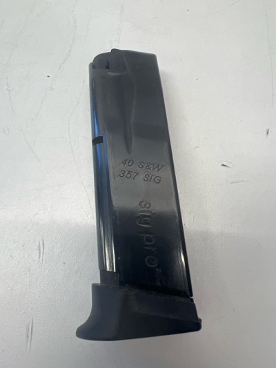 SIG SAUER SP2022 40 Smith & Wesson - Image 11 of 12