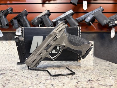 SMITH & WESSON M&P9 METAL 2.0 9MM LUGER (9x19 PARA) - Image 1 of 4
