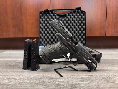 WALTHER Q4 SF 9MM LUGER (9X19 PARA) - Image 7 of 7