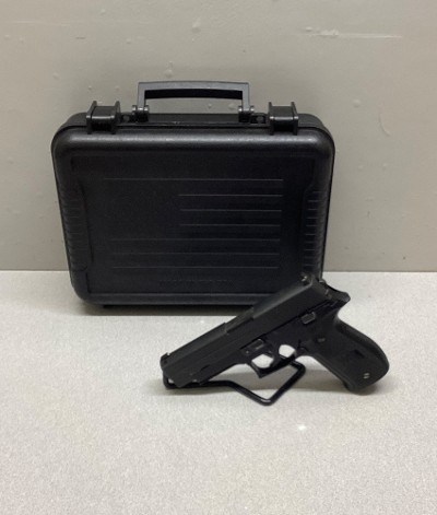 SIG SAUER P226 9 mm Para - Image 1 of 12