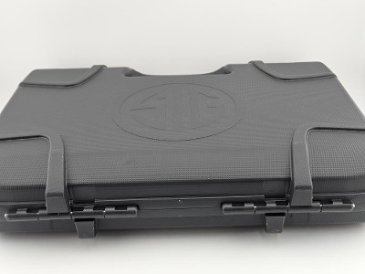 SIG SAUER P320 10mm Auto - Image 5 of 5
