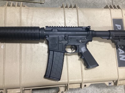 SMITH & WESSON M&P 15 5.56X45MM NATO - Image 11 of 25
