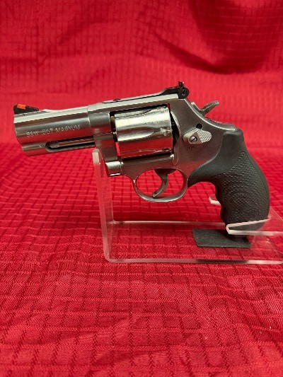 SMITH & WESSON MODEL 686-6 PLUS .357 MAG - Image 2 of 6
