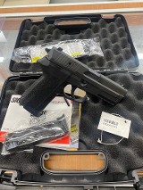 SIG SAUER SP2022 9MM LUGER (9x19 PARA) - Image 1 of 3