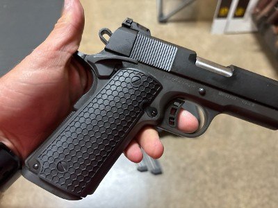 ROCK ISLAND ARMORY 1911A1 FS TACT II .38 SUPER - Image 5 of 9