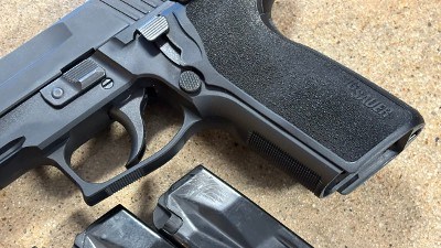 SIG SAUER P229 ELITE 9MM LUGER (9x19 PARA) - Image 3 of 11
