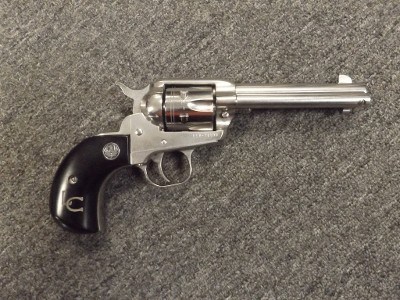 RUGER NEW MODEL SINGLE-SIX .32 H&R MAG - Image 1 of 2