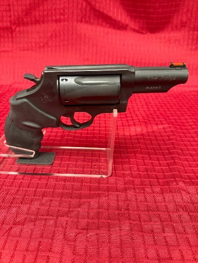 TAURUS THE JUDGE .45lc / .410 - Image 3 of 6