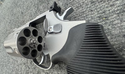 TAURUS 627 .357 MAG - Image 4 of 8