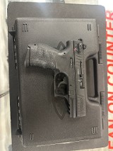 WALTHER P22Q .22 LR - Image 2 of 5