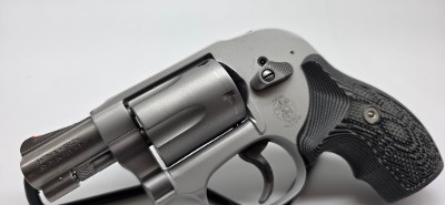SMITH & WESSON MODEL 638 .38 SPL - Image 4 of 10