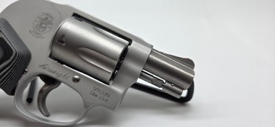 SMITH & WESSON MODEL 638 .38 SPL - Image 8 of 10