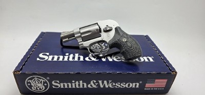 SMITH & WESSON MODEL 638 .38 SPL - Image 1 of 10