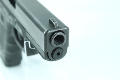 GLOCK 22 GEN 4 40 Smith & Wesson - Image 16 of 17