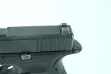 GLOCK 22 GEN 4 40 Smith & Wesson - Image 3 of 17