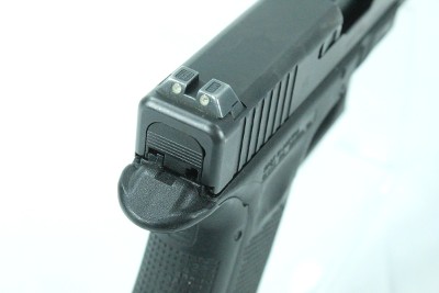 GLOCK 22 GEN 4 40 Smith & Wesson - Image 13 of 17