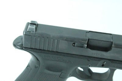 GLOCK 22 GEN 4 40 Smith & Wesson - Image 12 of 17
