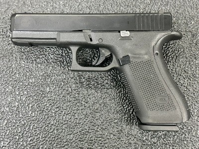 GLOCK 17 GEN 5 9MM LUGER (9x19 PARA) - Image 1 of 6
