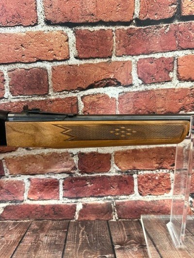 WINCHESTER 190 .22 CAL - Image 5 of 12