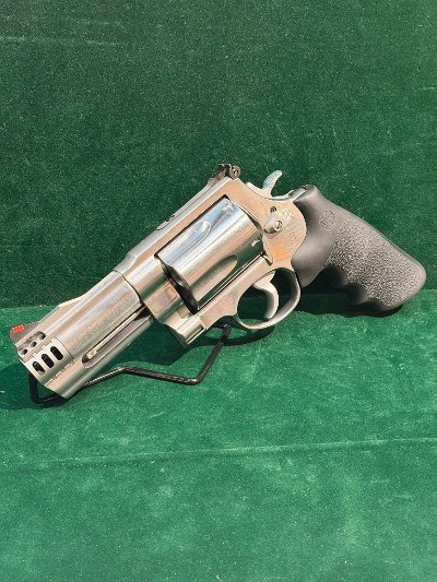 SMITH & WESSON 500 .500 S&W MAG - Image 1 of 2