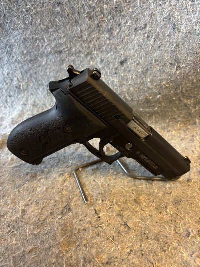 SIG SAUER P226 .40 S&W - Image 2 of 8