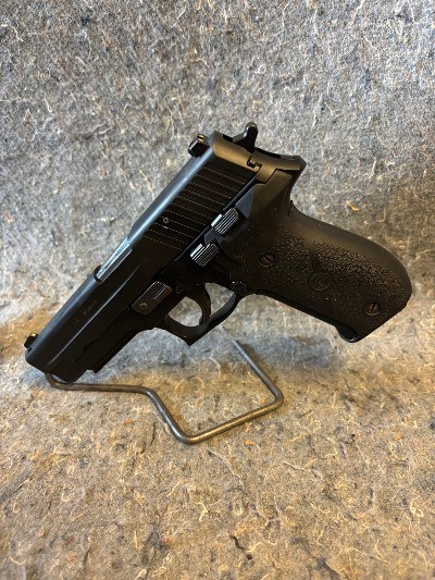 SIG SAUER P226 .40 S&W - Image 1 of 8
