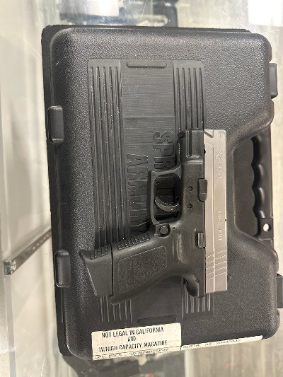 SPRINGFIELD ARMORY XD-40 SUB COMPACT .40 S&W - Image 1 of 4
