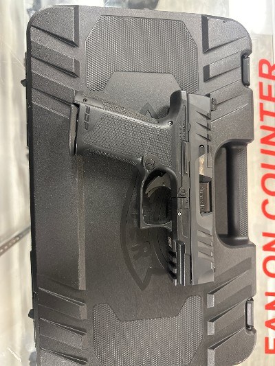 WALTHER ARMS PDP F-SERIES 9MM LUGER (9X19 PARA) - Image 2 of 4