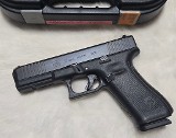 GLOCK 17 GEN 5 9MM LUGER (9x19 PARA) - Image 1 of 6