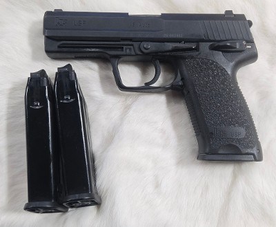 HECKLER & KOCH USP 45 .45 ACP - Image 1 of 5