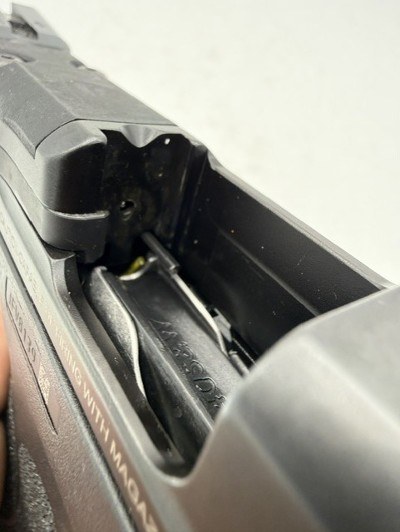 SMITH & WESSON M&P 40 SHIELD M2.0 PERFORMANCE CENTER .40 S&W - Image 11 of 14
