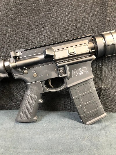 SMITH & WESSON M&P 15 RIFLE 5.56X45MM NATO - Image 4 of 10