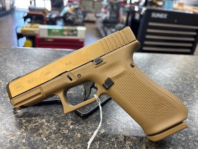 GLOCK 19X V 9MM LUGER (9x19 PARA) - Image 1 of 6