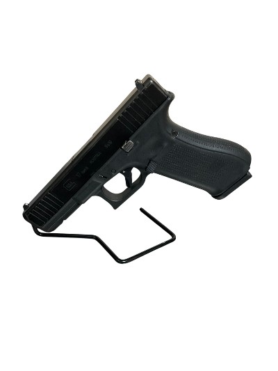 GLOCK 17 GEN 5 9MM LUGER (9x19 PARA) - Image 1 of 6