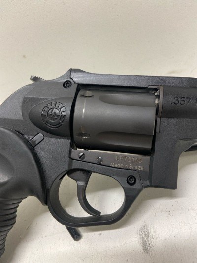 TAURUS 605 PROTECTOR POLY .357 MAG - Image 4 of 7