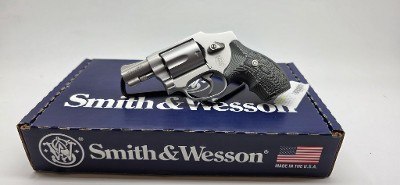 SMITH & WESSON 642 .38 SPL +P - Image 1 of 10